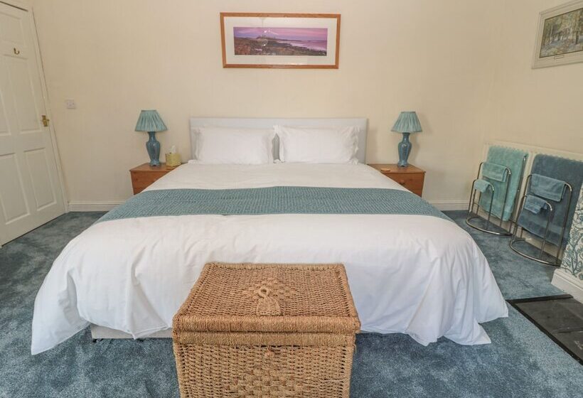 Wordsworth Cottage West