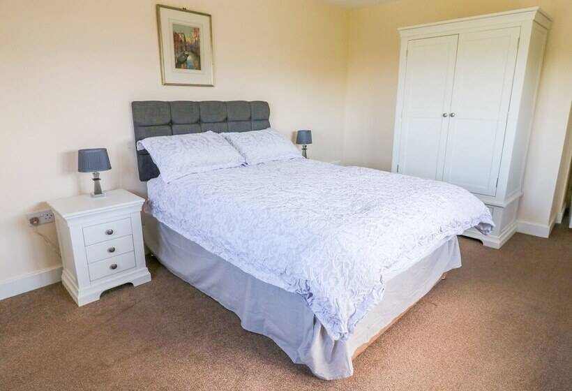 Ardsley Cottage Longford Hall Farm Holiday Cottages