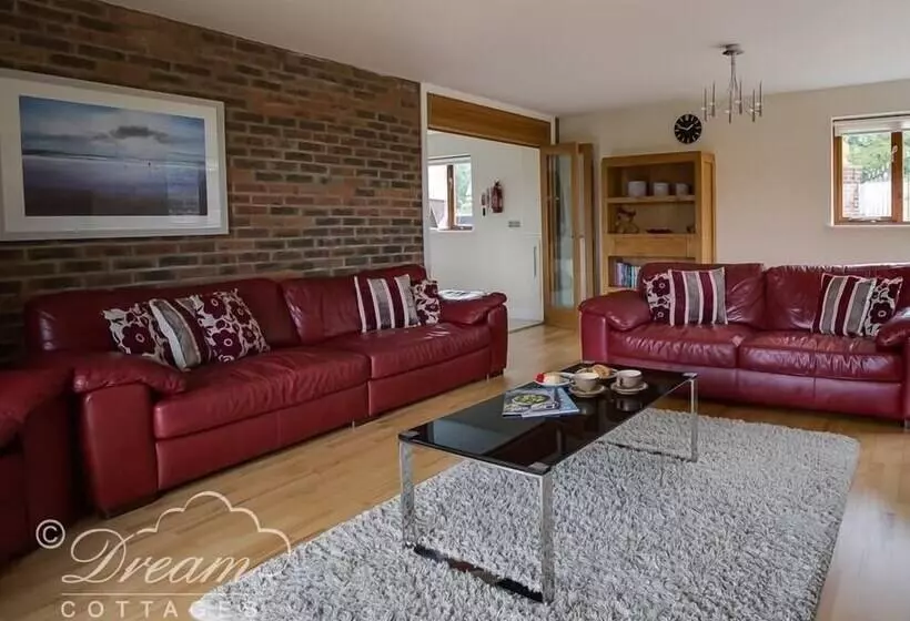 Baytree Lodge