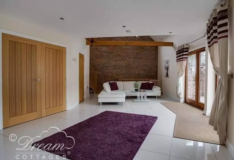 Baytree Lodge