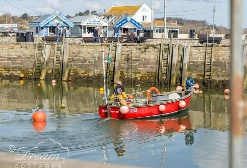 Harbour View Apartment
