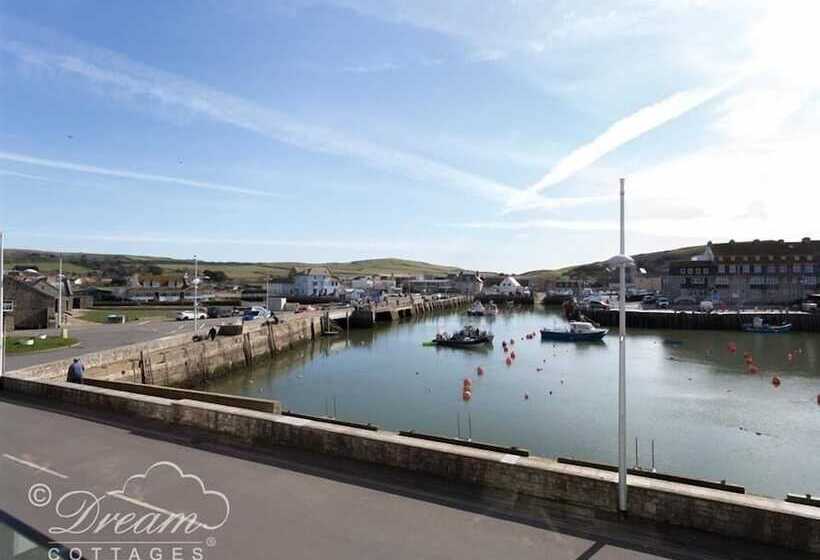 Harbour View Apartment