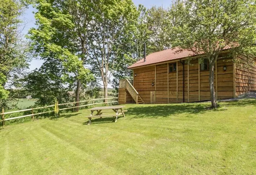 Oak Lodge