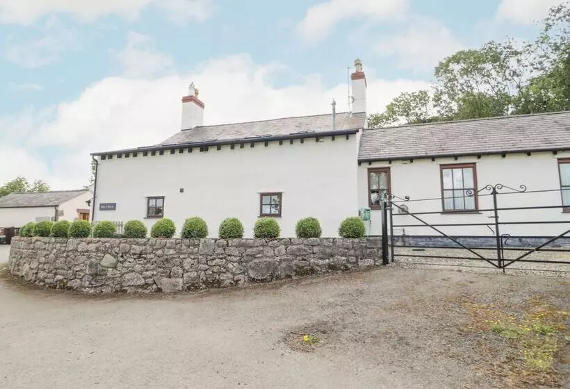 Pen Y Bryn Cottage