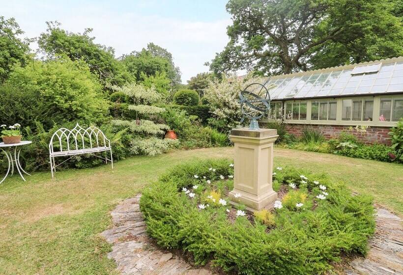 The Coach House At Pendower House