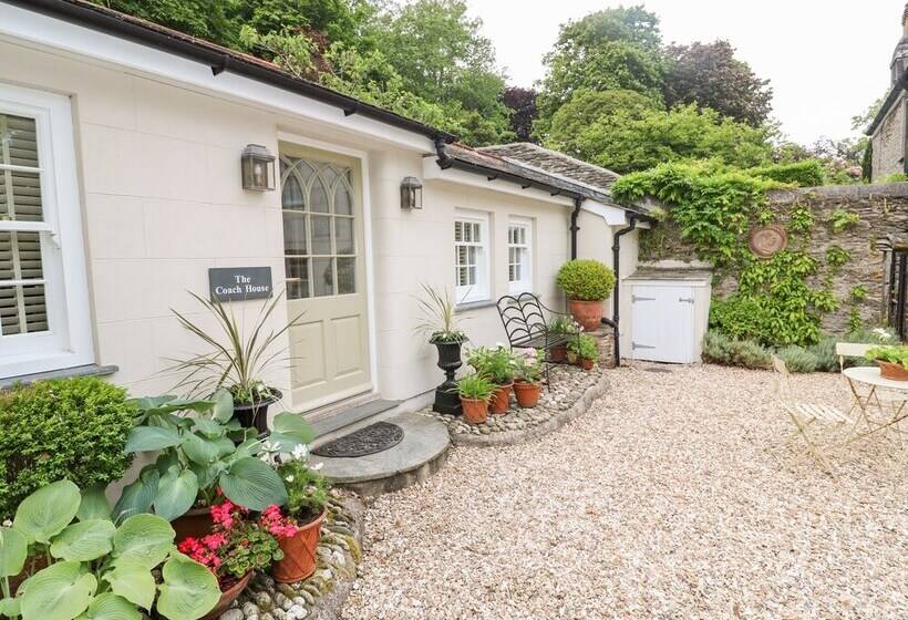 The Coach House At Pendower House