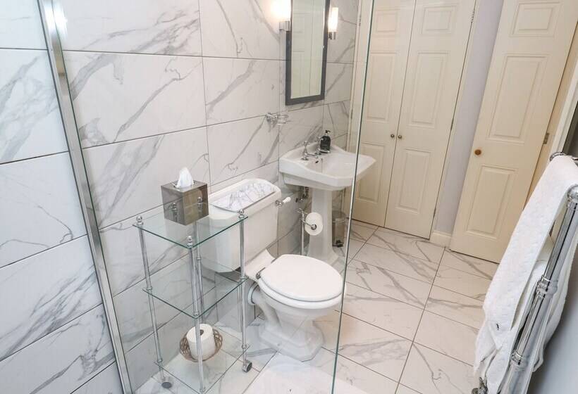 The Coach House At Pendower House