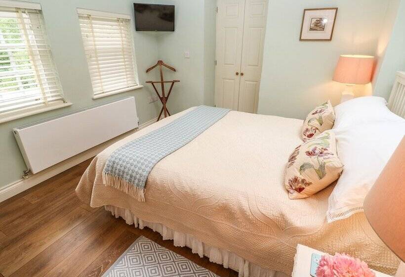 The Coach House At Pendower House