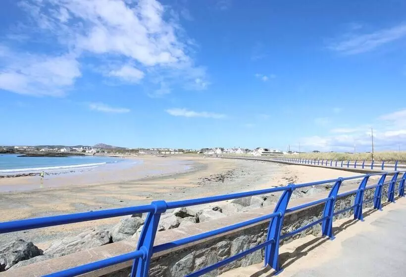 Tyn Towyn   Bwthyn Haf