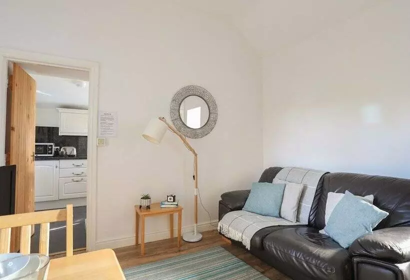 Tyn Towyn   Bwthyn Haf