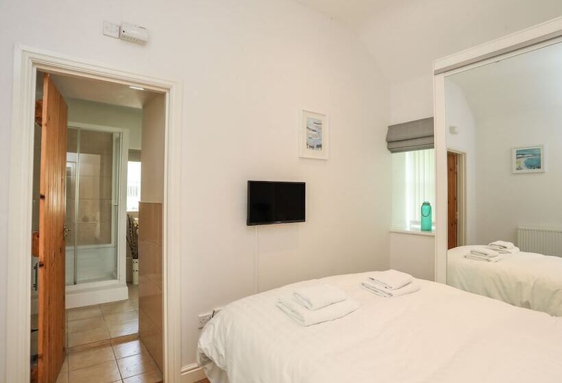 Tyn Towyn   Bwthyn Haf