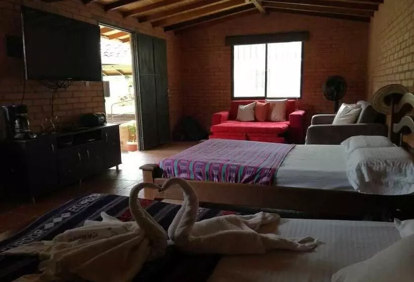 Aamiaismajoitus (B&B) Campestre Nukak Travellers Club