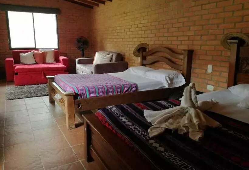 Aamiaismajoitus (B&B) Campestre Nukak Travellers Club