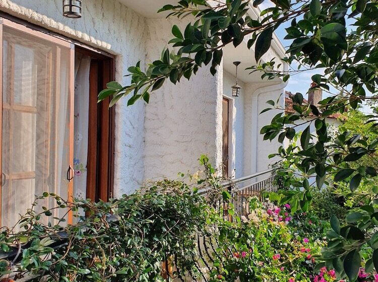 צימר Monza House Otel