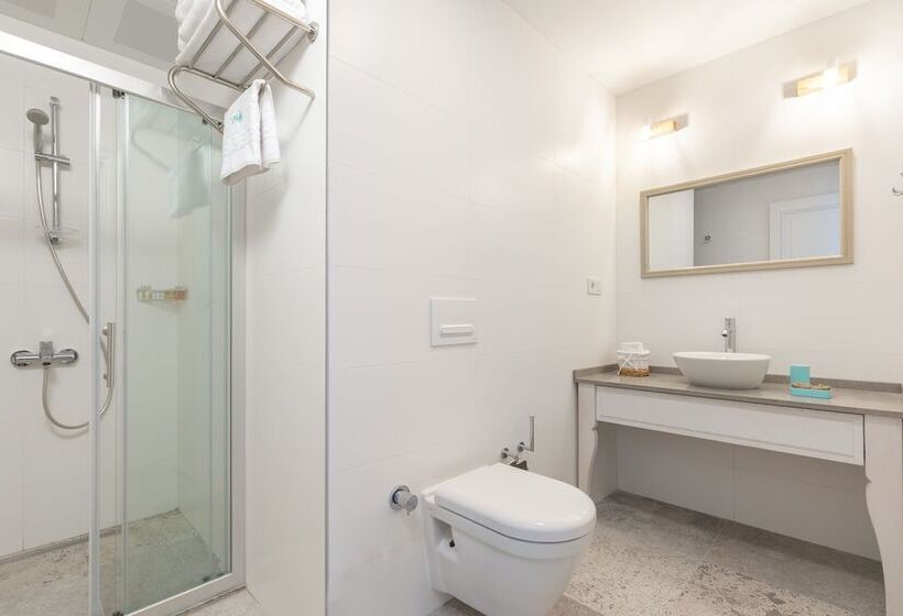 צימר Monza House Otel