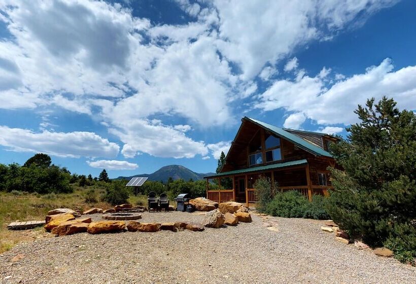 Canyon View Family Lodge