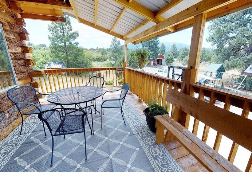 Canyon View Family Lodge