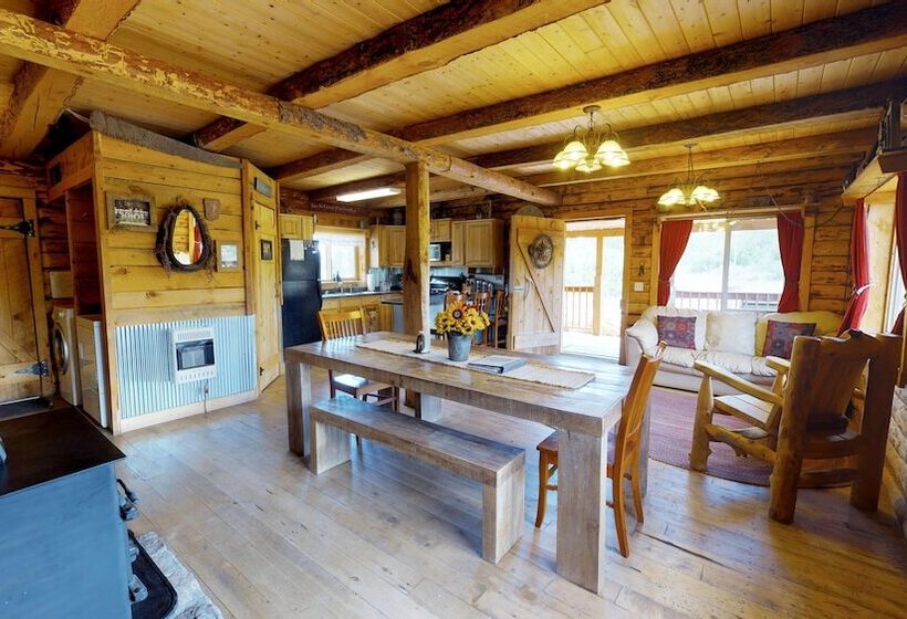 Canyon View Family Lodge