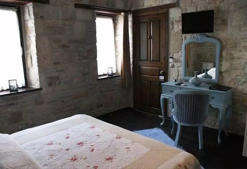 Griffon Boutique Hotel   Boutique Class