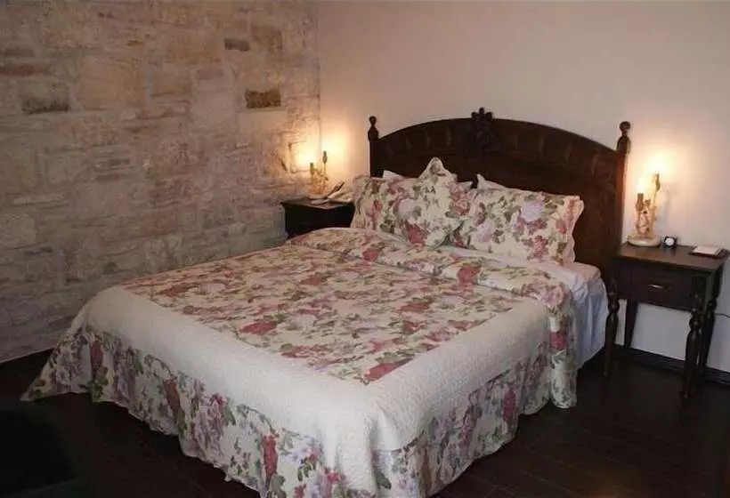 Griffon Boutique Hotel   Boutique Class