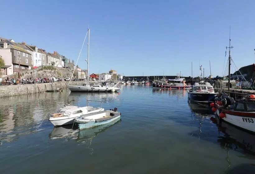 Harbour Retreat