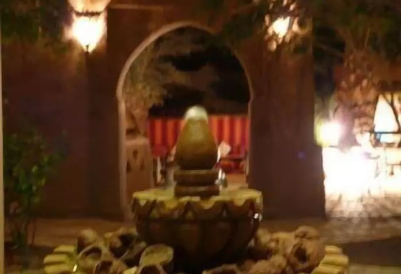 Hostelli Auberge Derkaoua