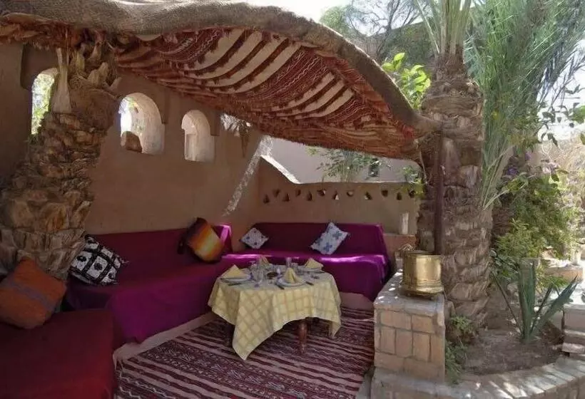 Hostelli Auberge Derkaoua