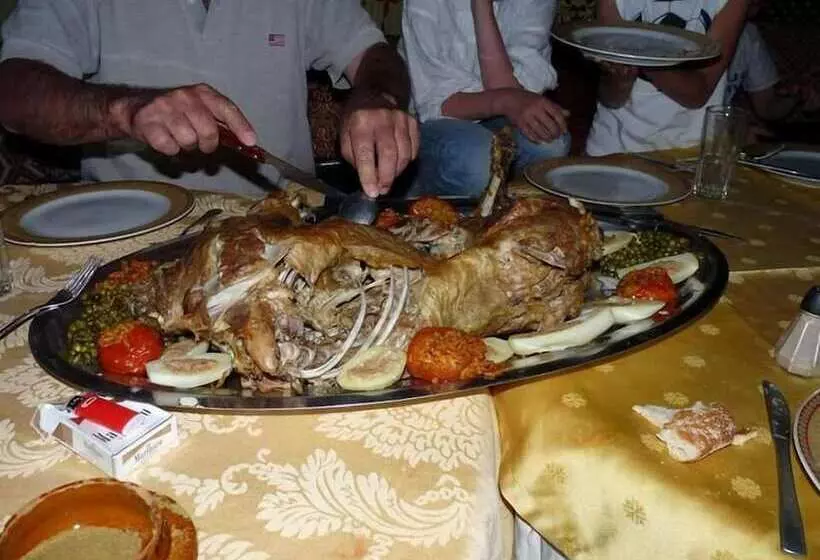 Hostelli Auberge Derkaoua