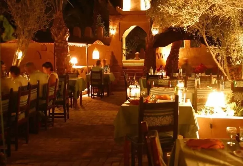 Hostelli Auberge Derkaoua