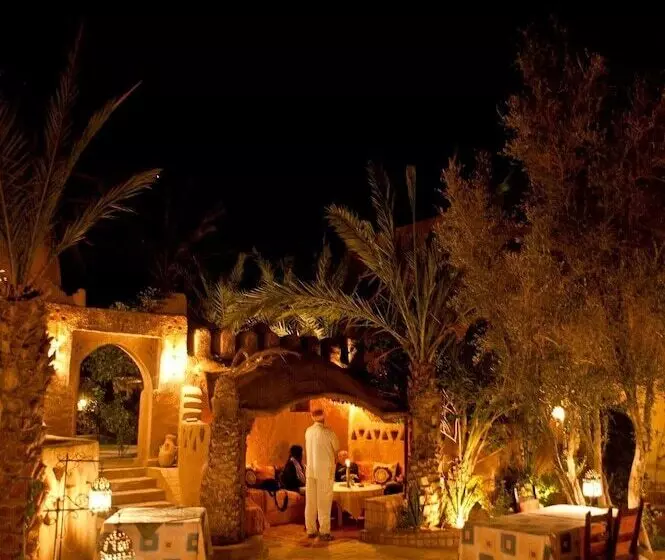 Hostelli Auberge Derkaoua