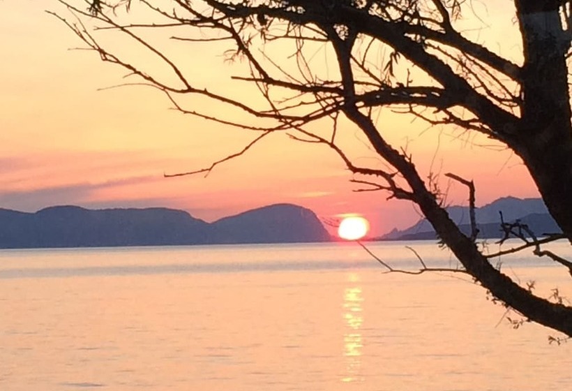 فندق Brekkestranda Fjord