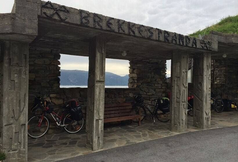 فندق Brekkestranda Fjord