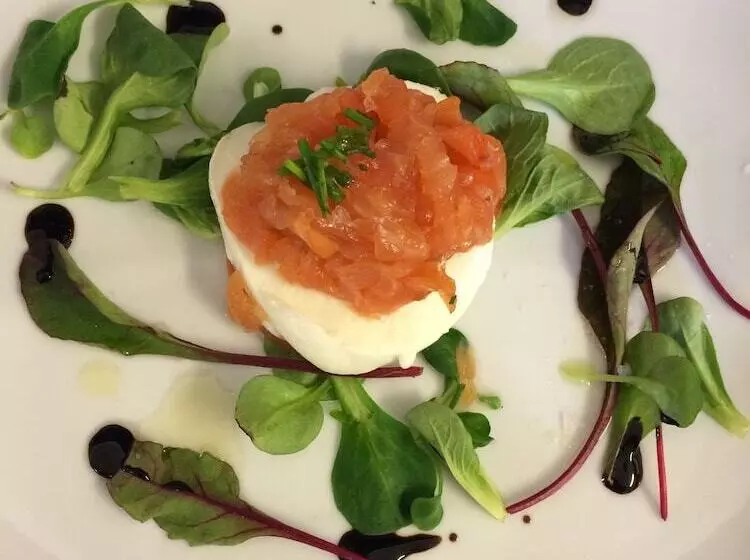 ホテル Brekkestranda Fjord