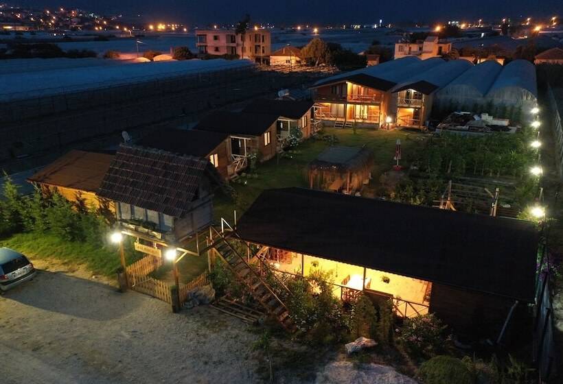 هتل Em Ba Butik Bungalov