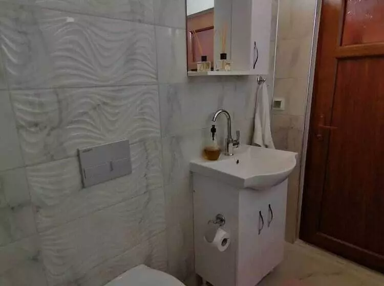 هتل Em Ba Butik Bungalov