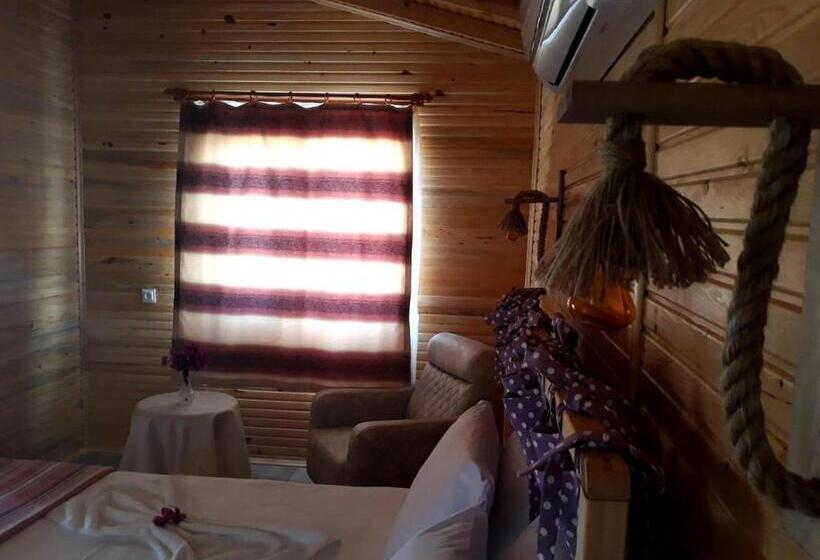 هتل Em Ba Butik Bungalov