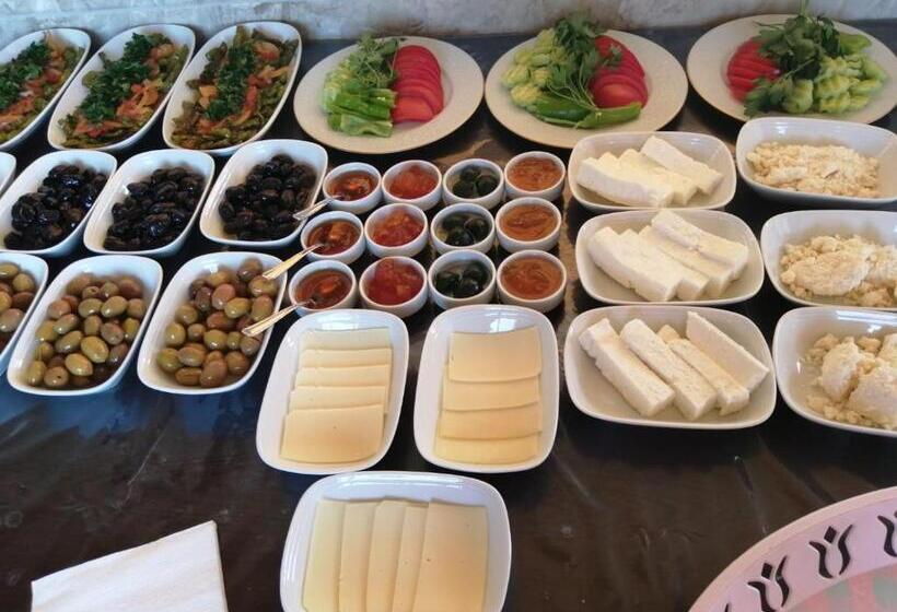 هتل Em Ba Butik Bungalov