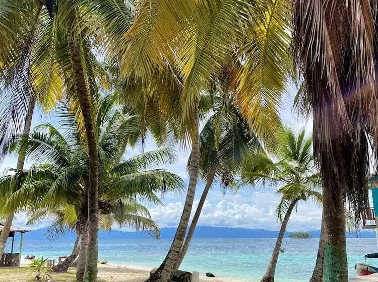 ホテル Enjoy San Blas Diablo Island