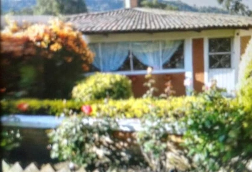 فندق Estancia Campestre   7 Robles