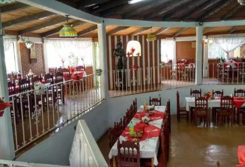 ホテル Estancia Campestre   7 Robles