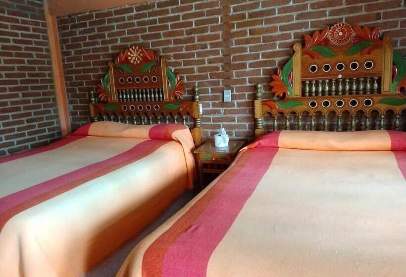 فندق Estancia Campestre   7 Robles