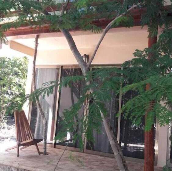 Отель Iguana Rana Cabins Bacalar