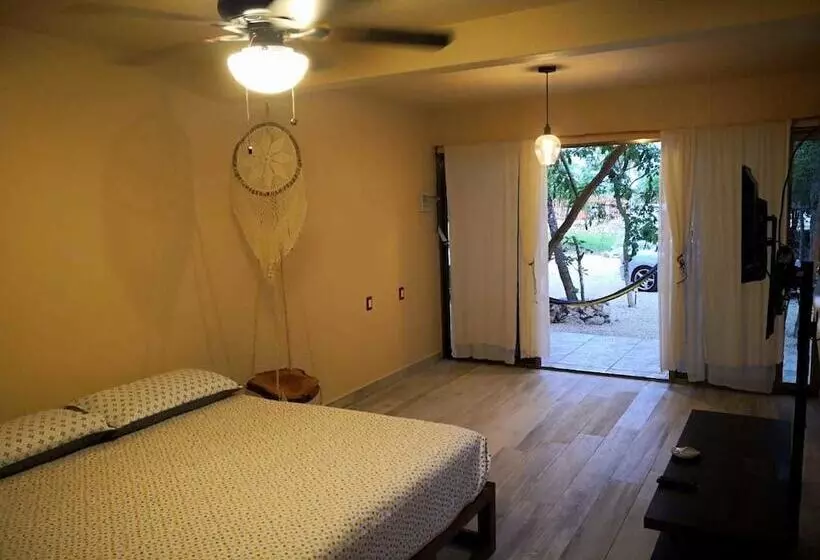 Hotelli Iguana Rana Cabins Bacalar