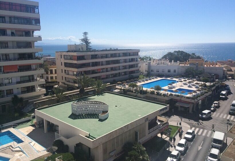 هتل Apartamentos La Nogalera