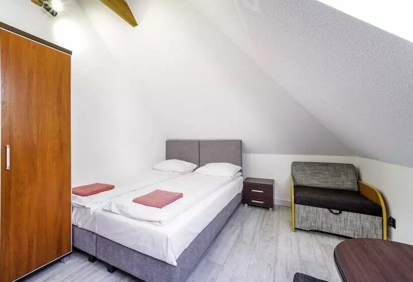 Hotelli Wczasowa 8 Apartments