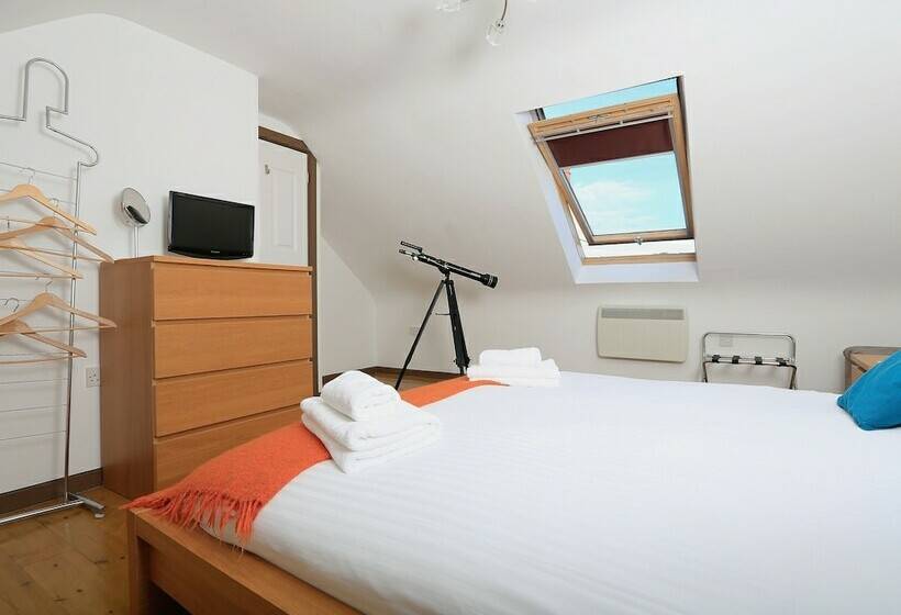 Little Cotton Farmhouse