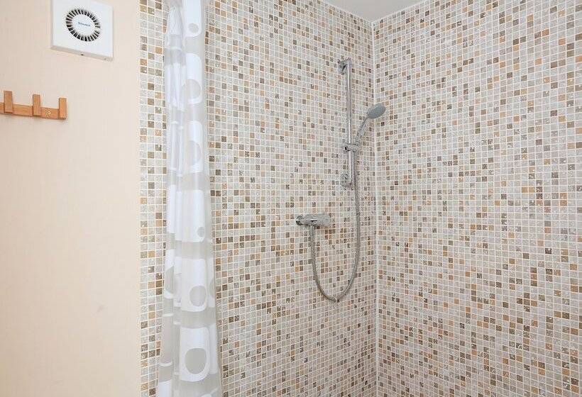 Little Cotton Farmhouse