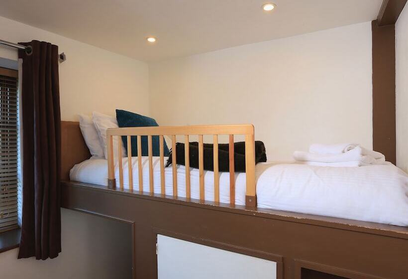 Little Cotton Farmhouse