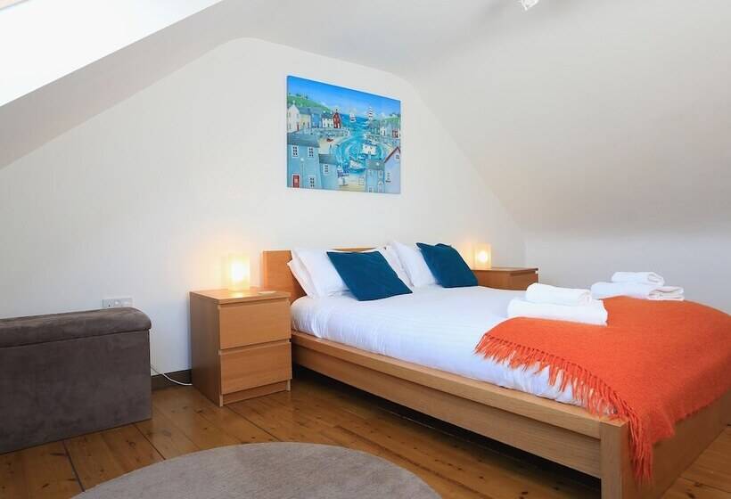 Little Cotton Farmhouse