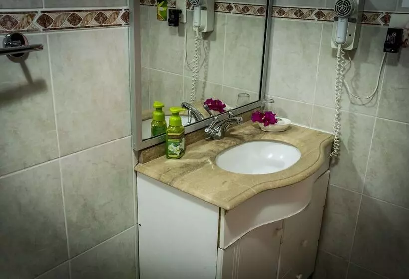 Marae Premium Cabins